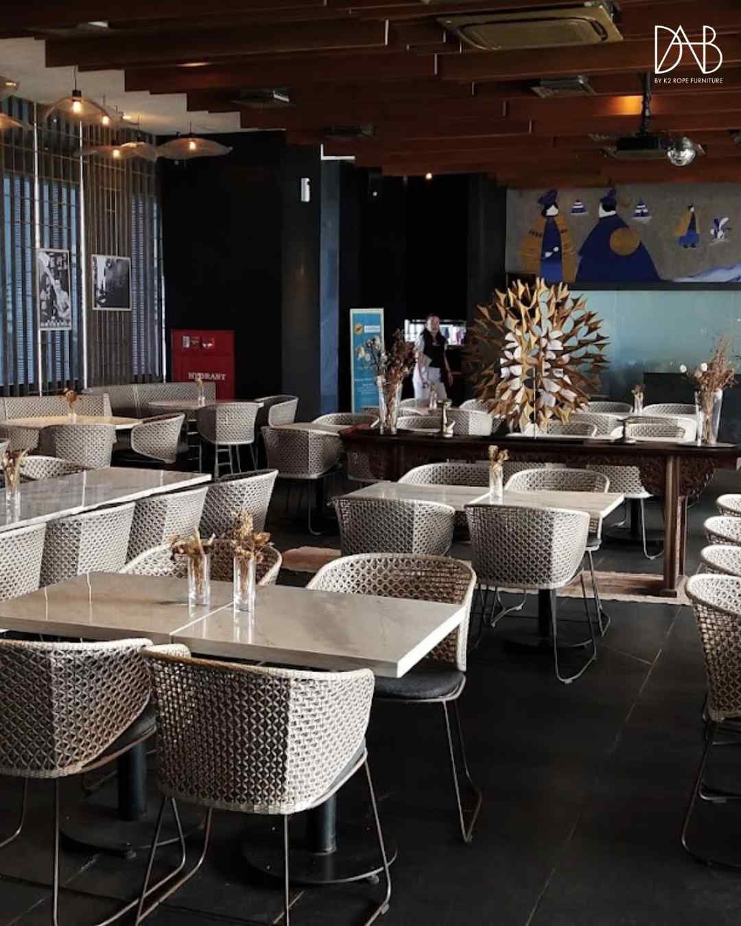 Selecting Elegant Restaurant Furniture - The Art of Dining