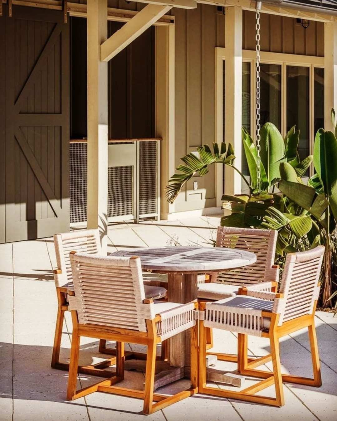 Efficient and chic small villa interior design concepts at their best.