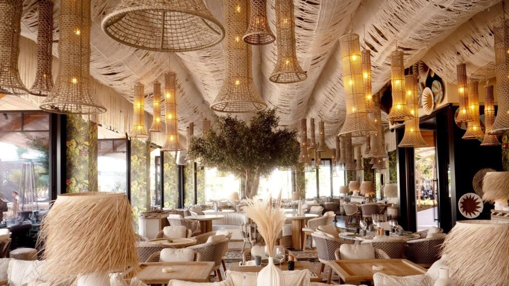 Explore stylish and creative rope furniture ideas for a contemporary space