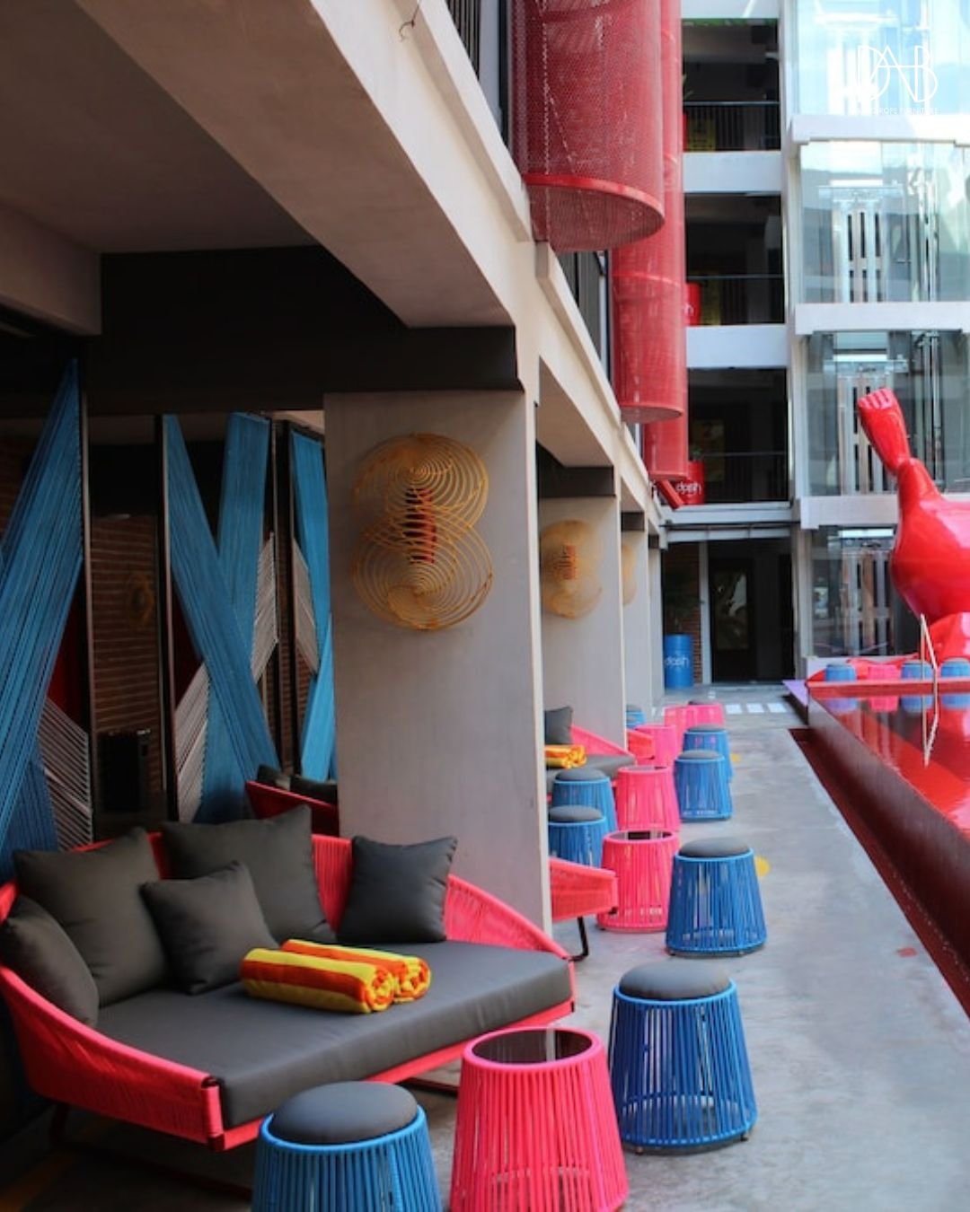 Tips for Choosing Hotel Furniture: Elegant Seating with Modern Design