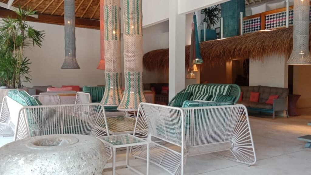 Modern villa furniture recommendations for a cozy ambiance